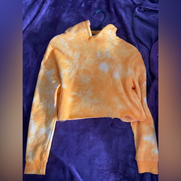 Cropped sweater - Picture 2 of 3